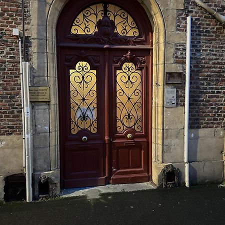 Superbe T2 A 200M De La Place Ducale Charleville-Mézières المظهر الخارجي الصورة
